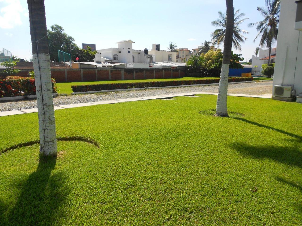 Suites Las Palmas Hotel Y Villas Manzanillo Exterior photo