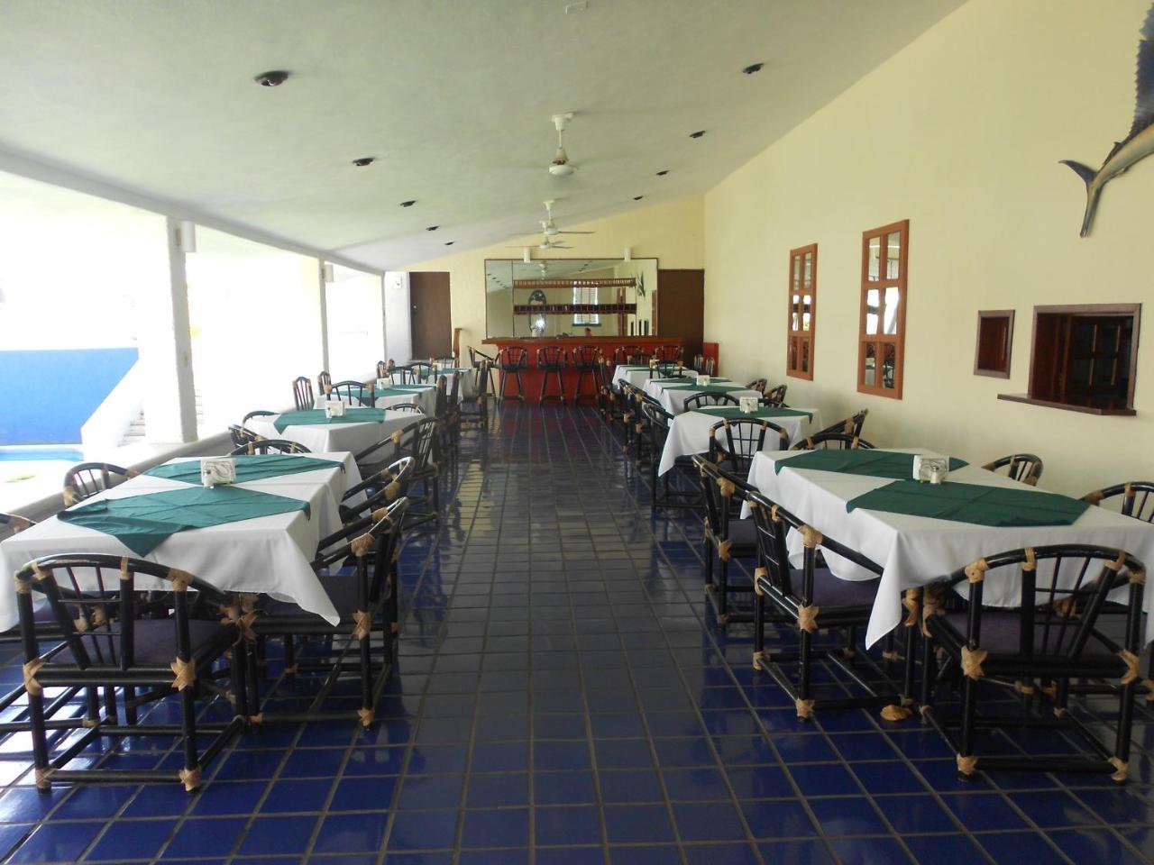 Suites Las Palmas Hotel Y Villas Manzanillo Exterior photo