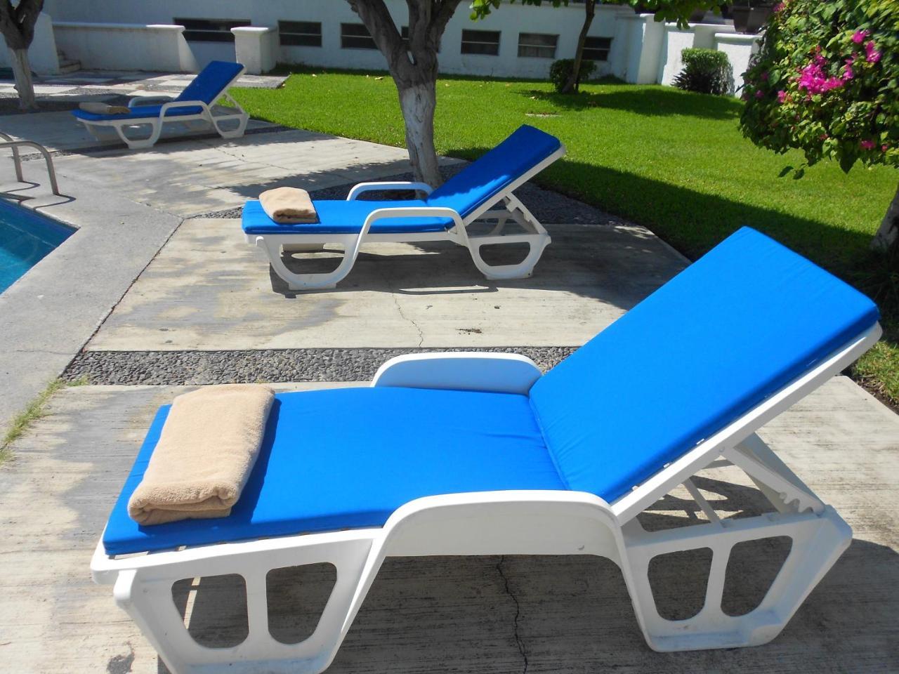 Suites Las Palmas Hotel Y Villas Manzanillo Exterior photo